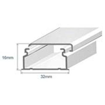 CALHA PLAST. BRANCA - 32X16MM - 2M